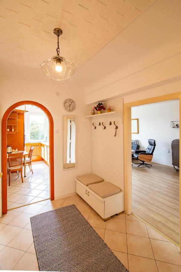 Best Rated Central Apartment Vienna - Ac, Wifi, 24H7Days Self Check-In, Board Games, Netflix Exterior photo